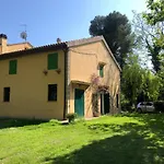 Nyaraló Casale Del Monte, *