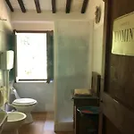 Casale Del Monte, Nyaraló