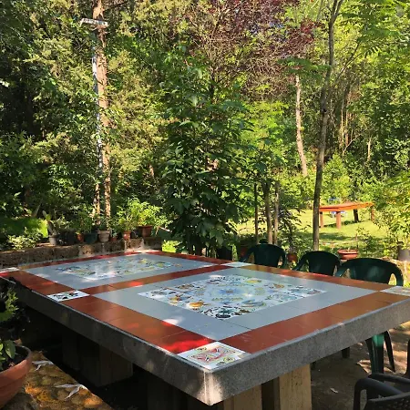 בית נופש Casale Del Monte, פסארו