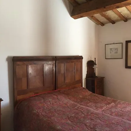 Casale Del Monte, Dom wakacyjny Pesaro